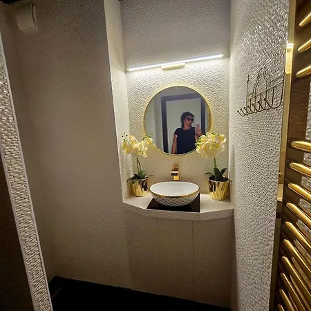 Jeva Szeptember 1 - Majus 31 Lägenhet